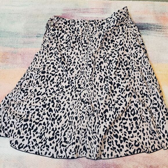 🔥$5/$25 Nwot Leopard Print Skirt - Picture 7 of 8